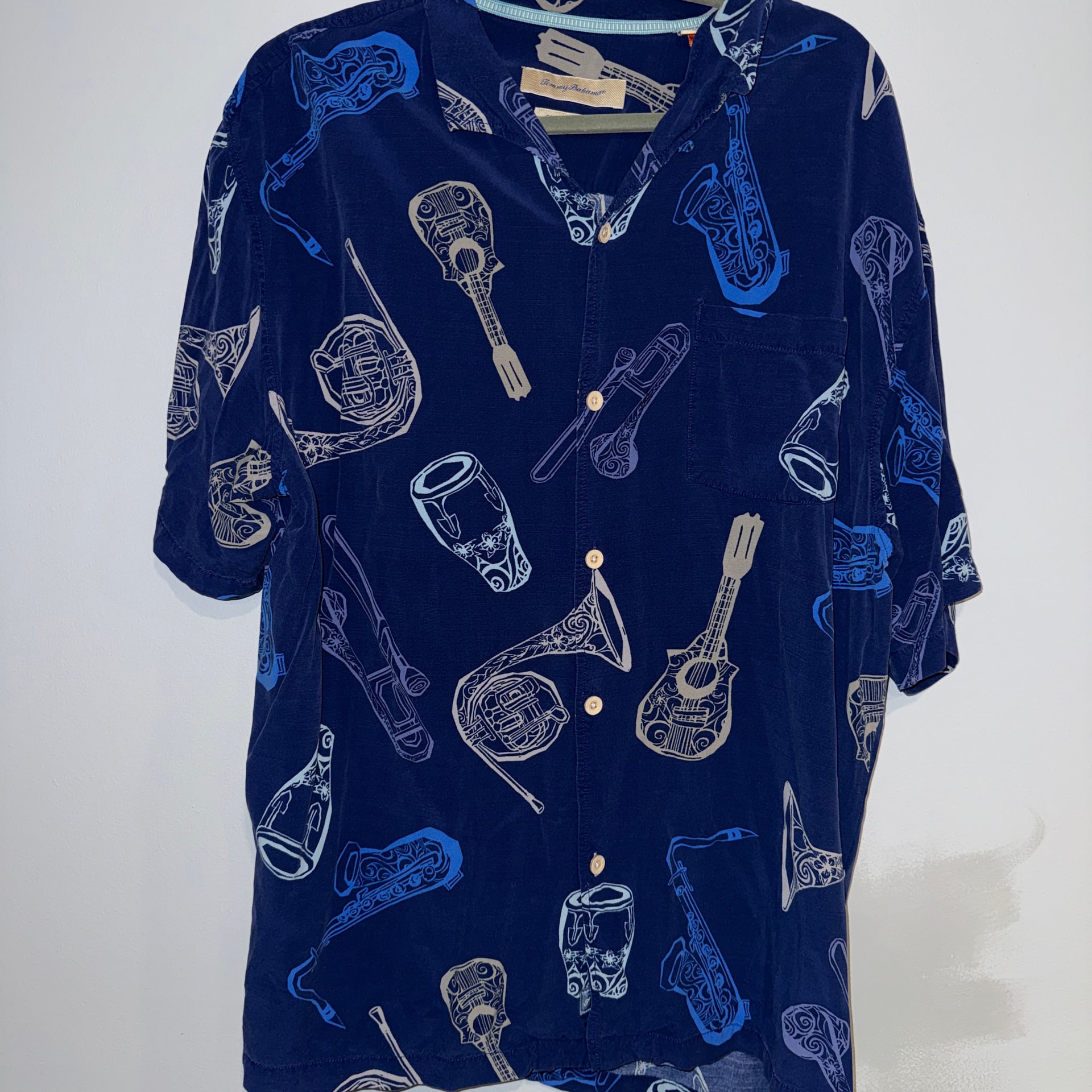 Vintage Tommy Bahama Latin Fusion Deep Space Music Instrument Rayon Camp Shirt